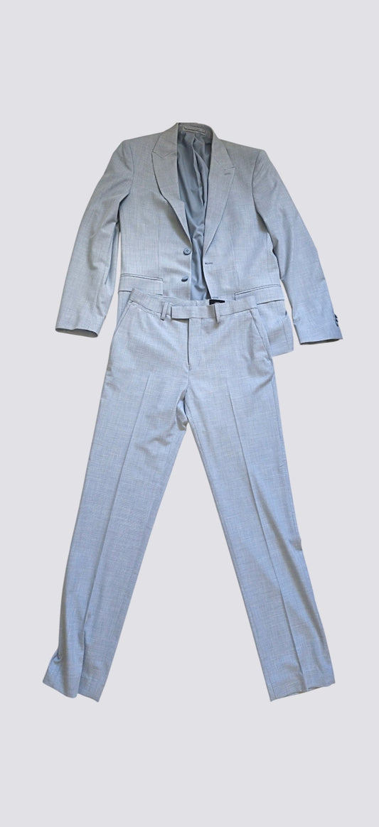 Costume bleu clair