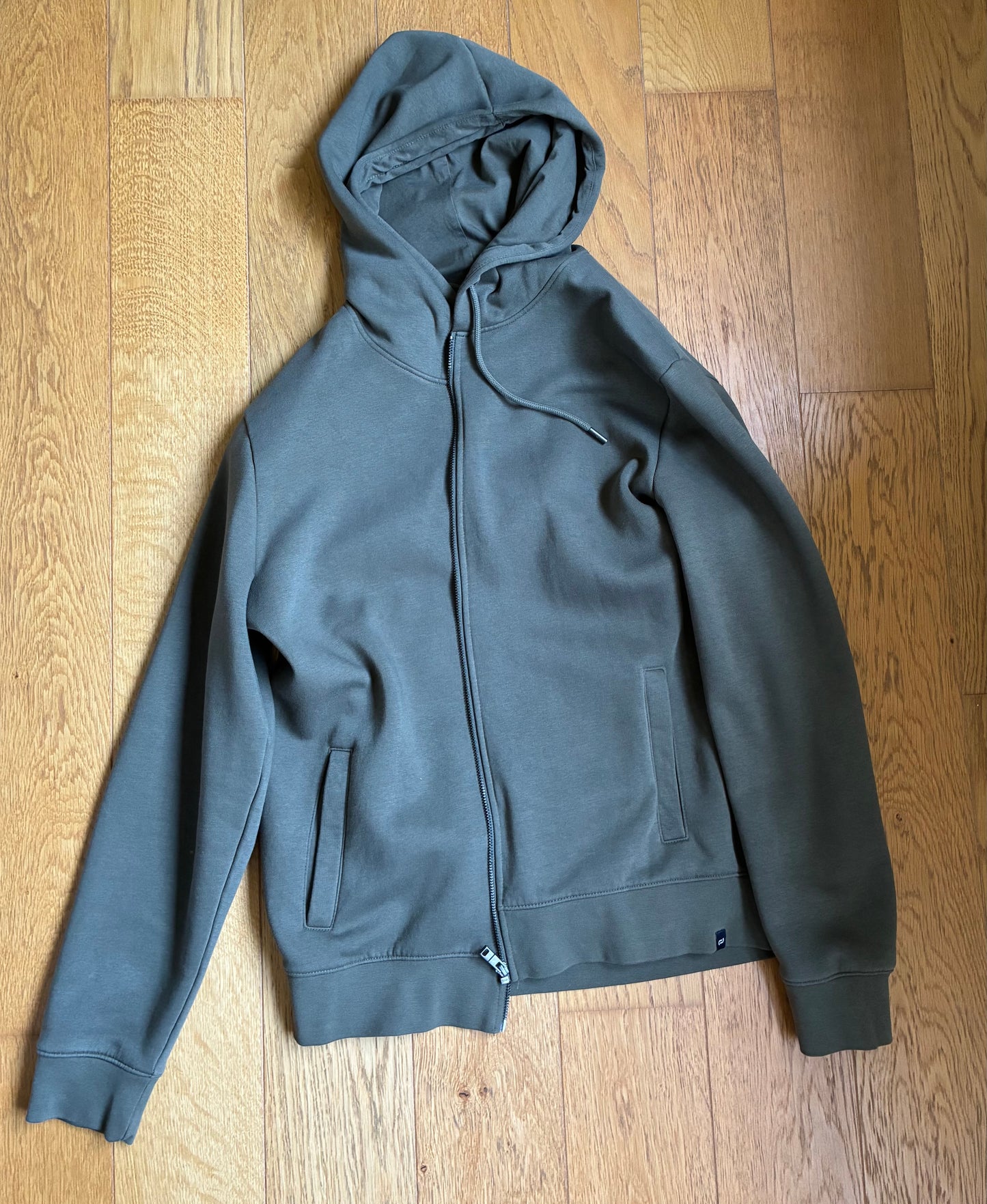 Sweat à capuche zippé uni