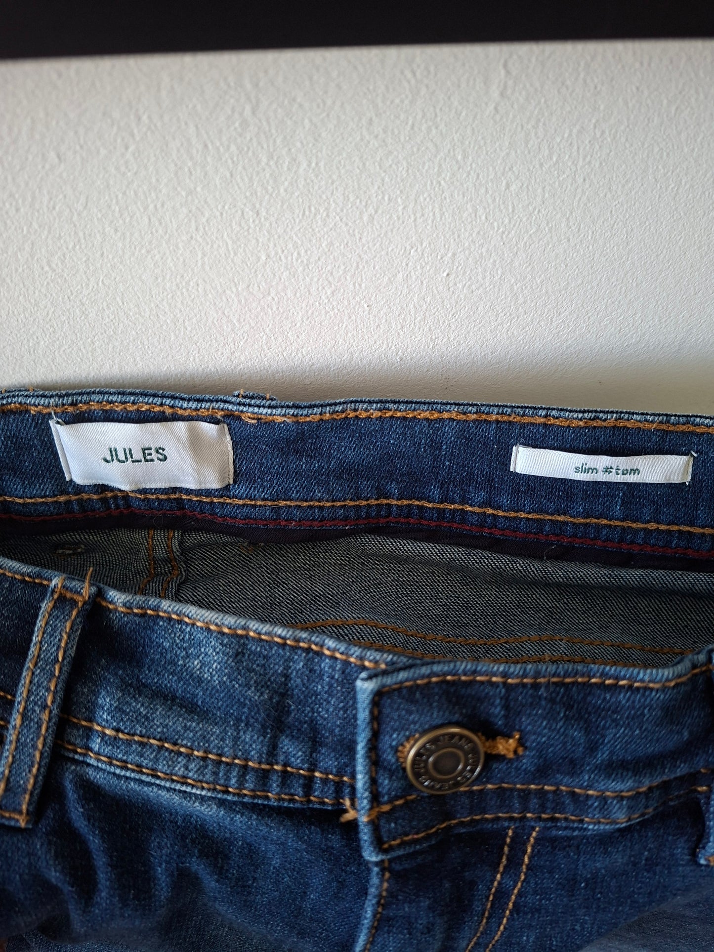 Jean slim contenant du chanvre et du polyester recyclé