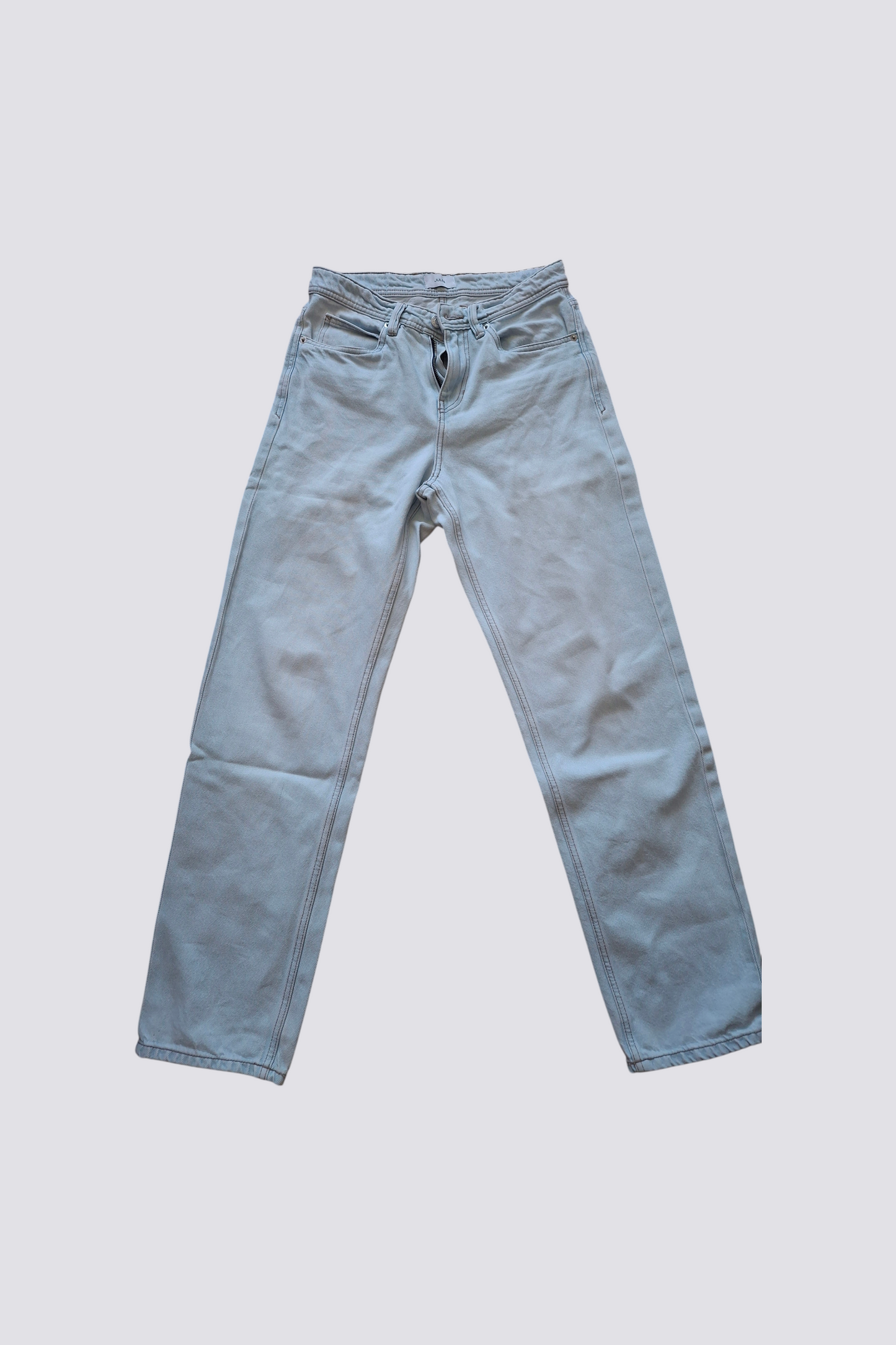 Jean loose