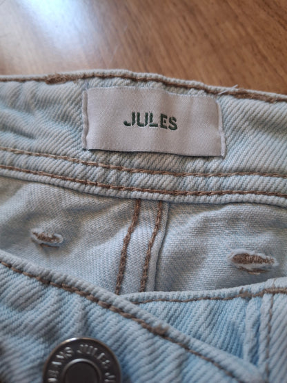 Jean loose