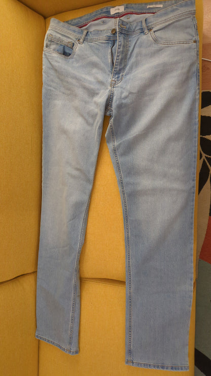 Jean regular en coton et polyester recyclés