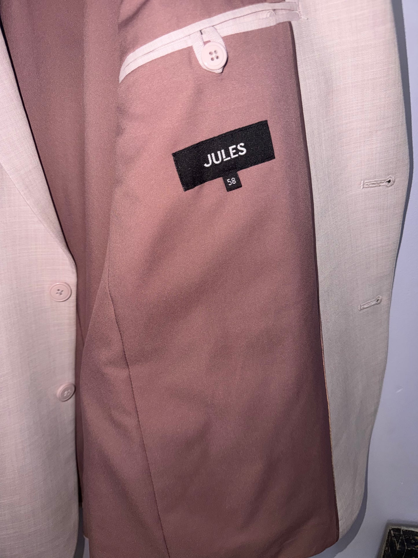 Ensemble de costume rose