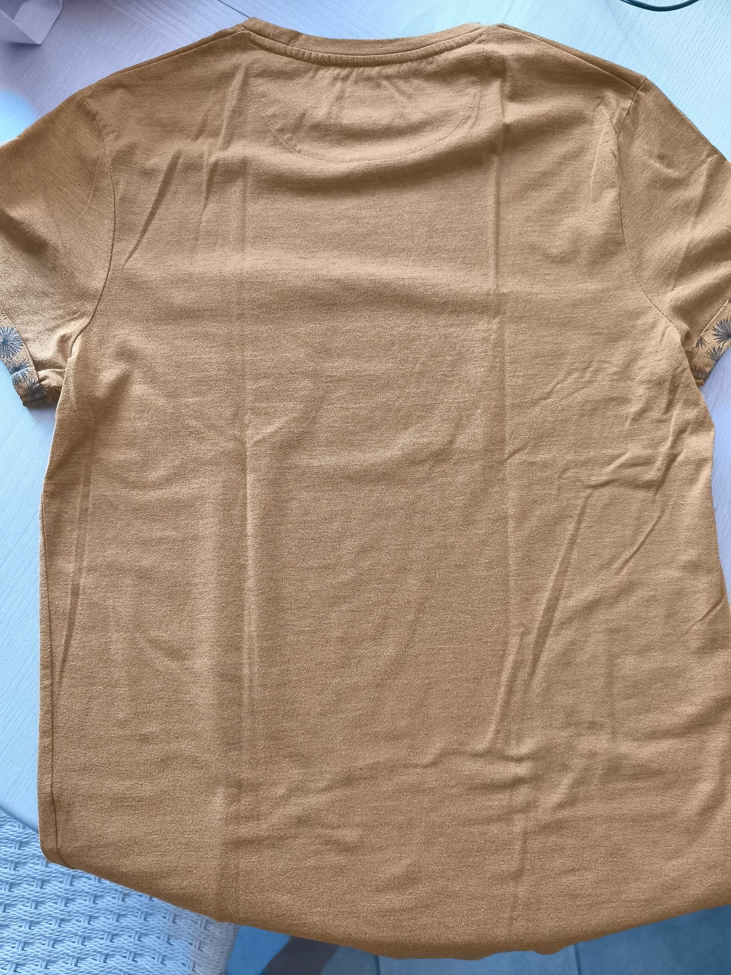 T-shirt moutarde