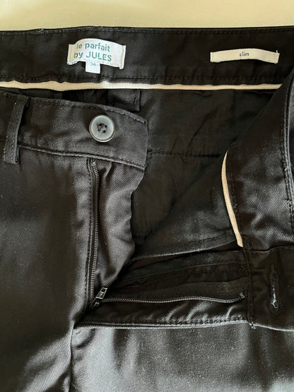 Chino slim noir T34