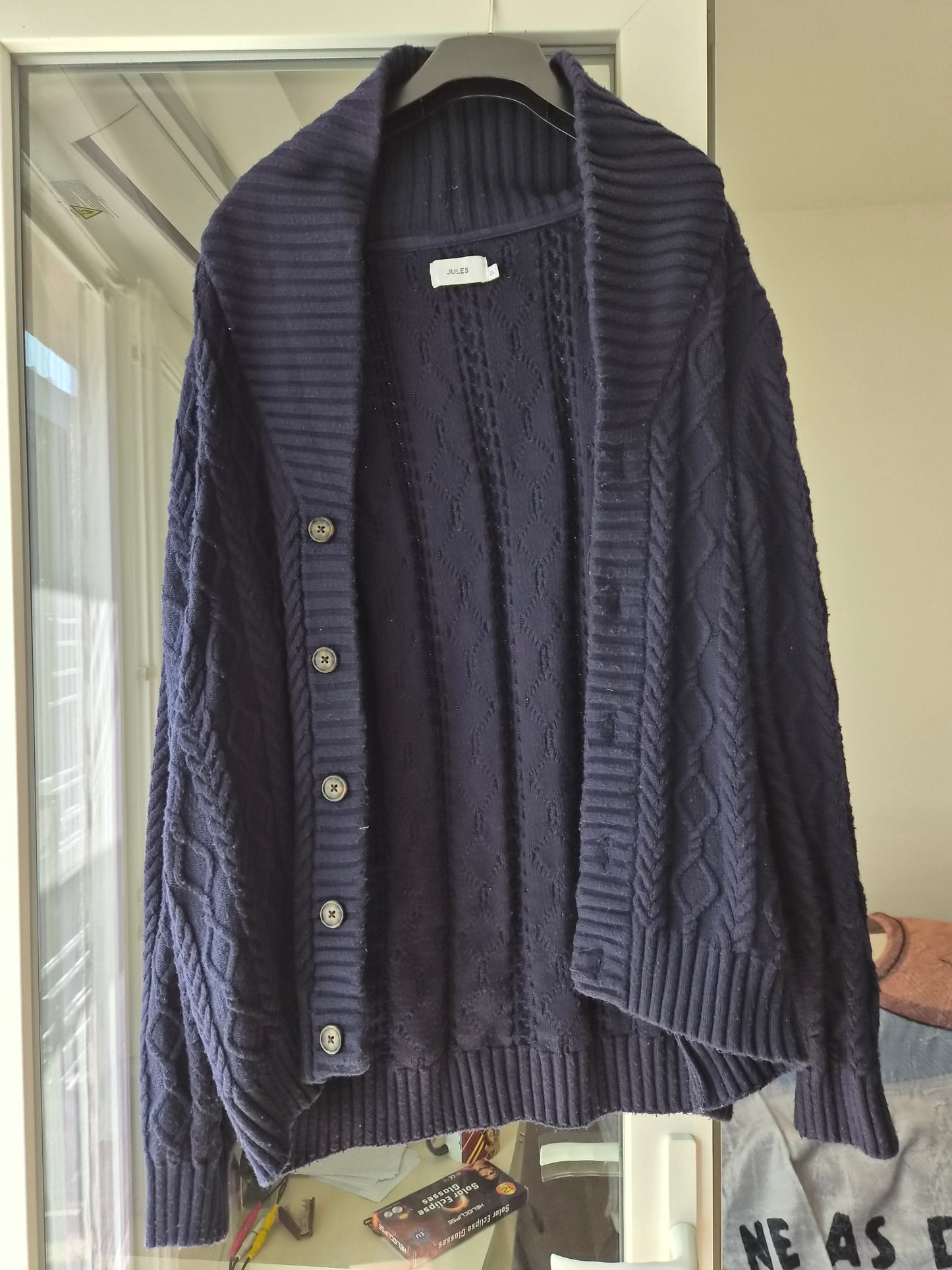 Gilet col châle à torsades