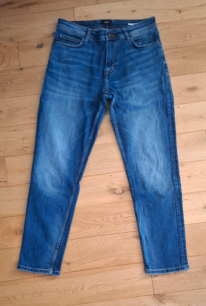 Jean confort bleu délavé blanchi