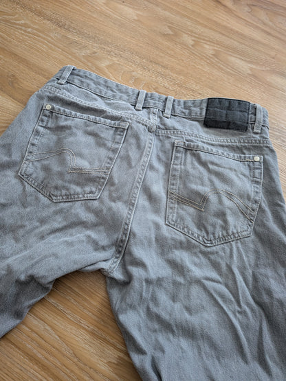 Jean coupe droite (straight) gris - taille 42