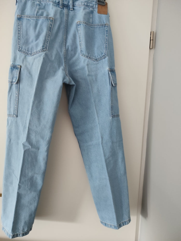 Pantalon jean cargo taille 38 bleu clair