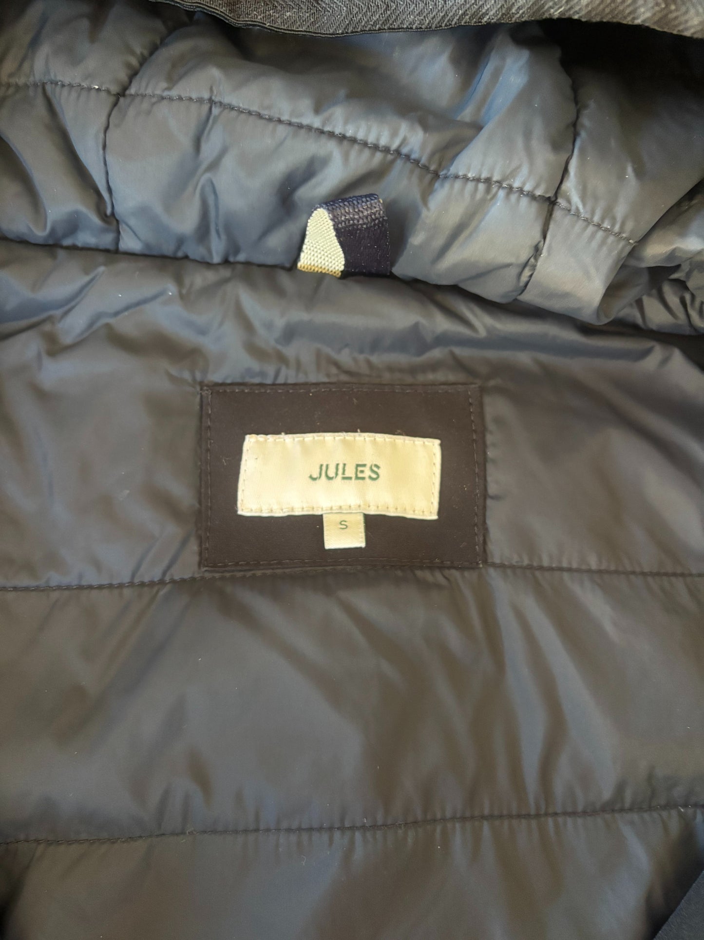 Blouson marine chaud et impermeable