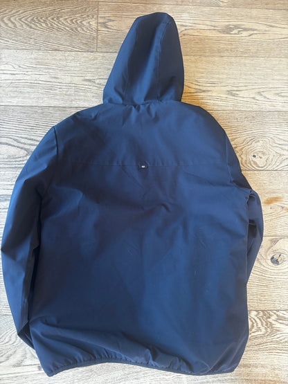 Blouson marine chaud et impermeable