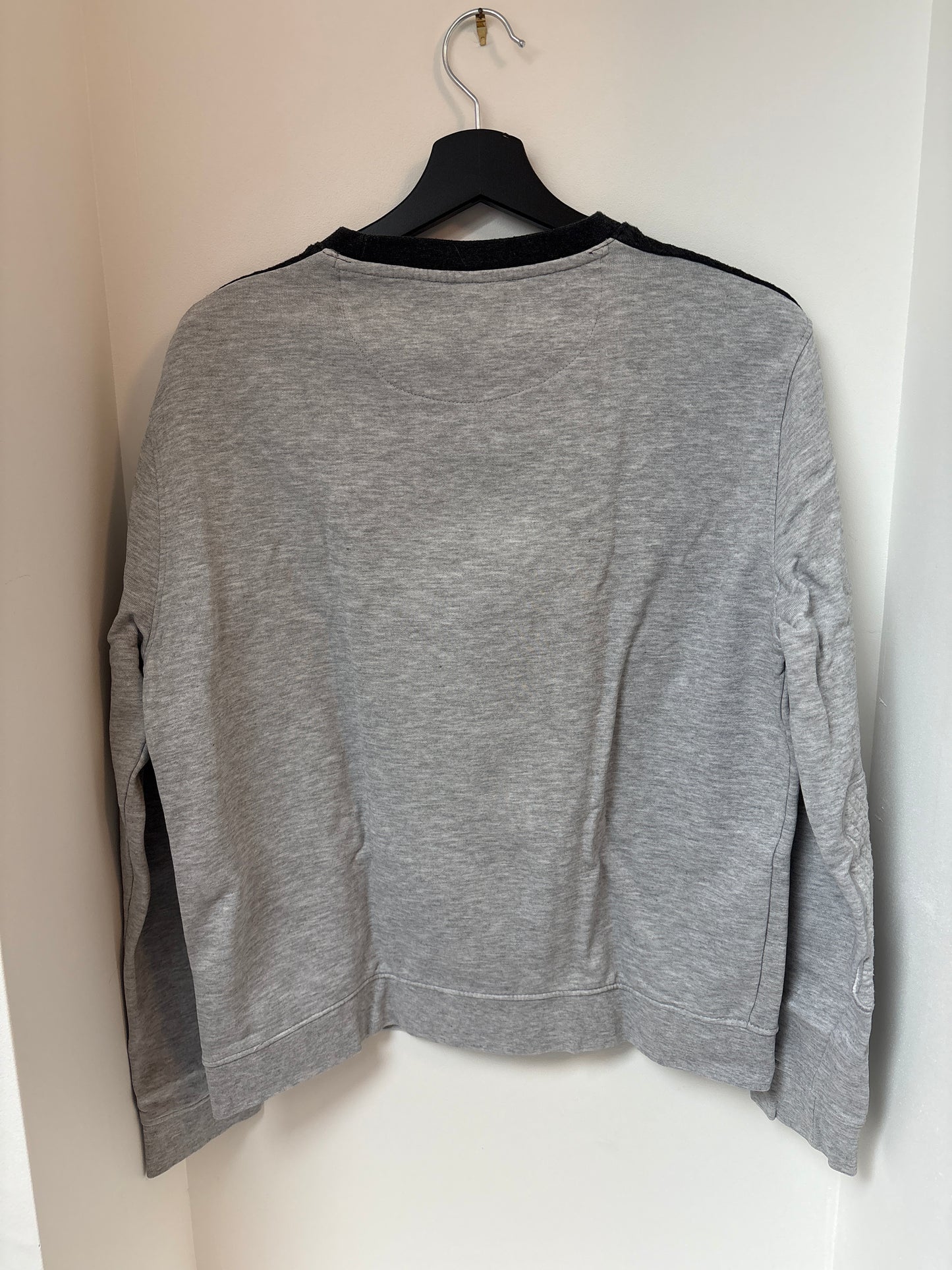 Sweatshirt col rond poche en suédine