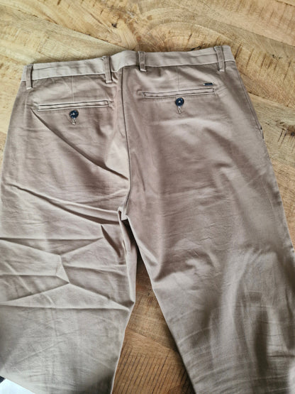 Pantalon chino slim #Simon mat en coton recyclé