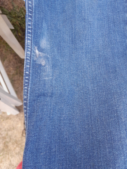 Jean taille W32 L36 avec un accroc