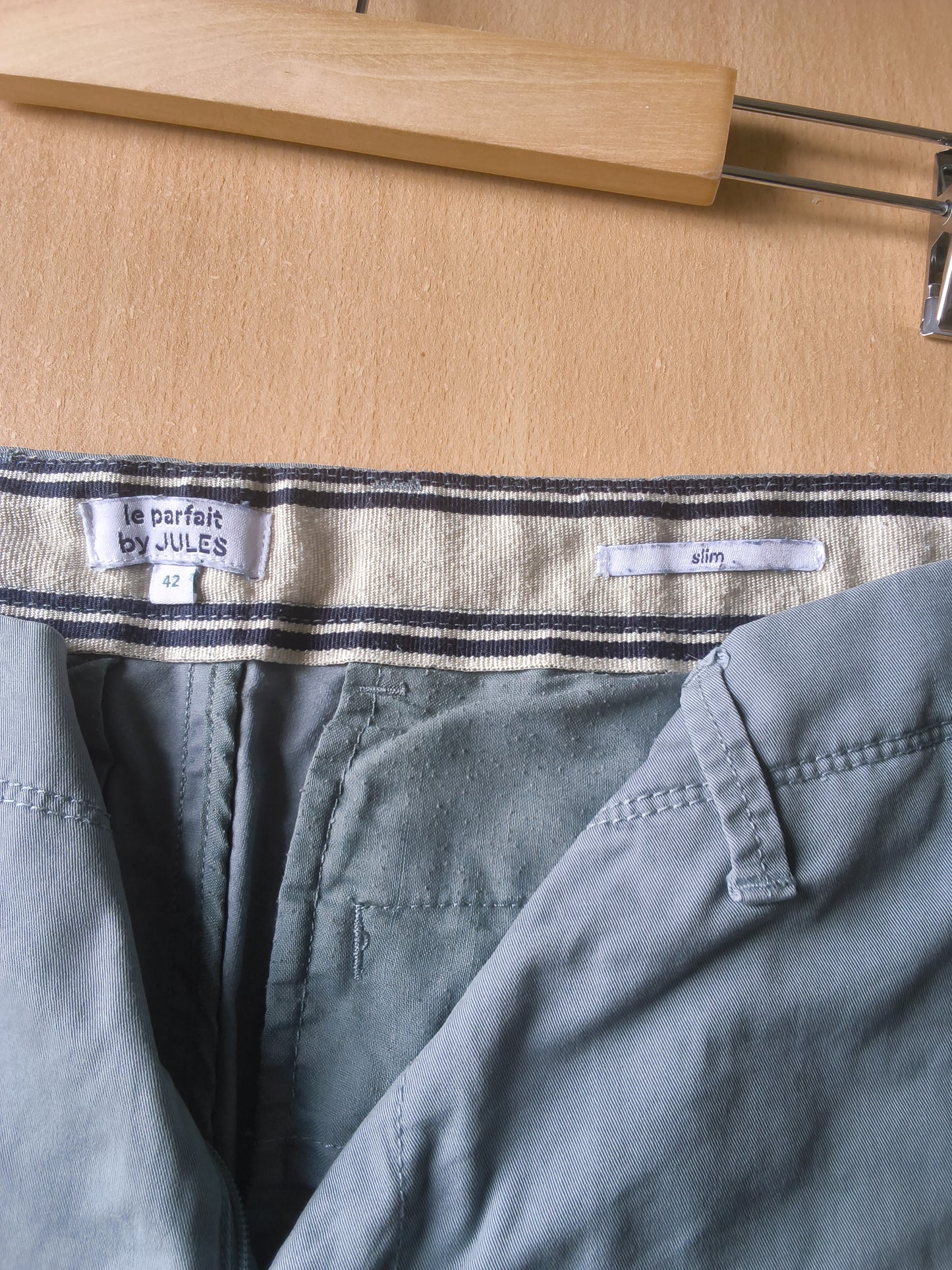 Pantalon chino slim t 42