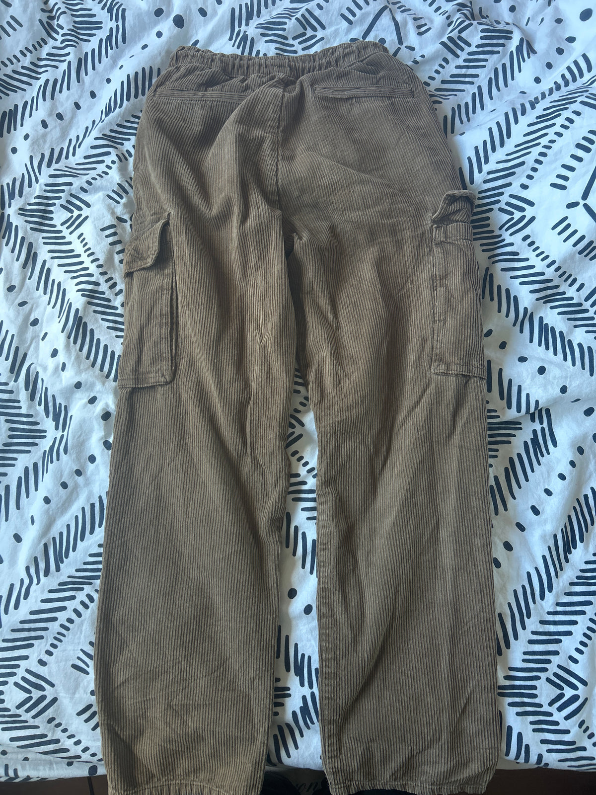 Pantalon cargo en velours coton recyclé