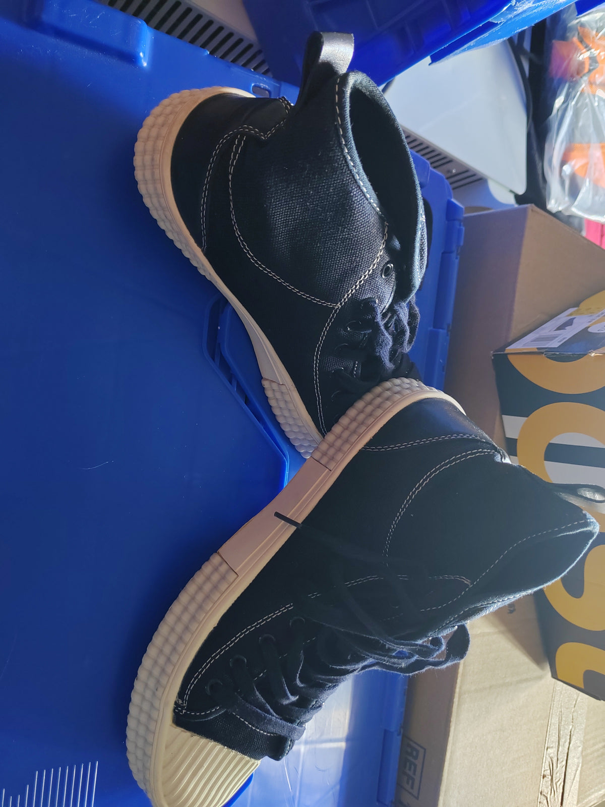 Baskets neuves