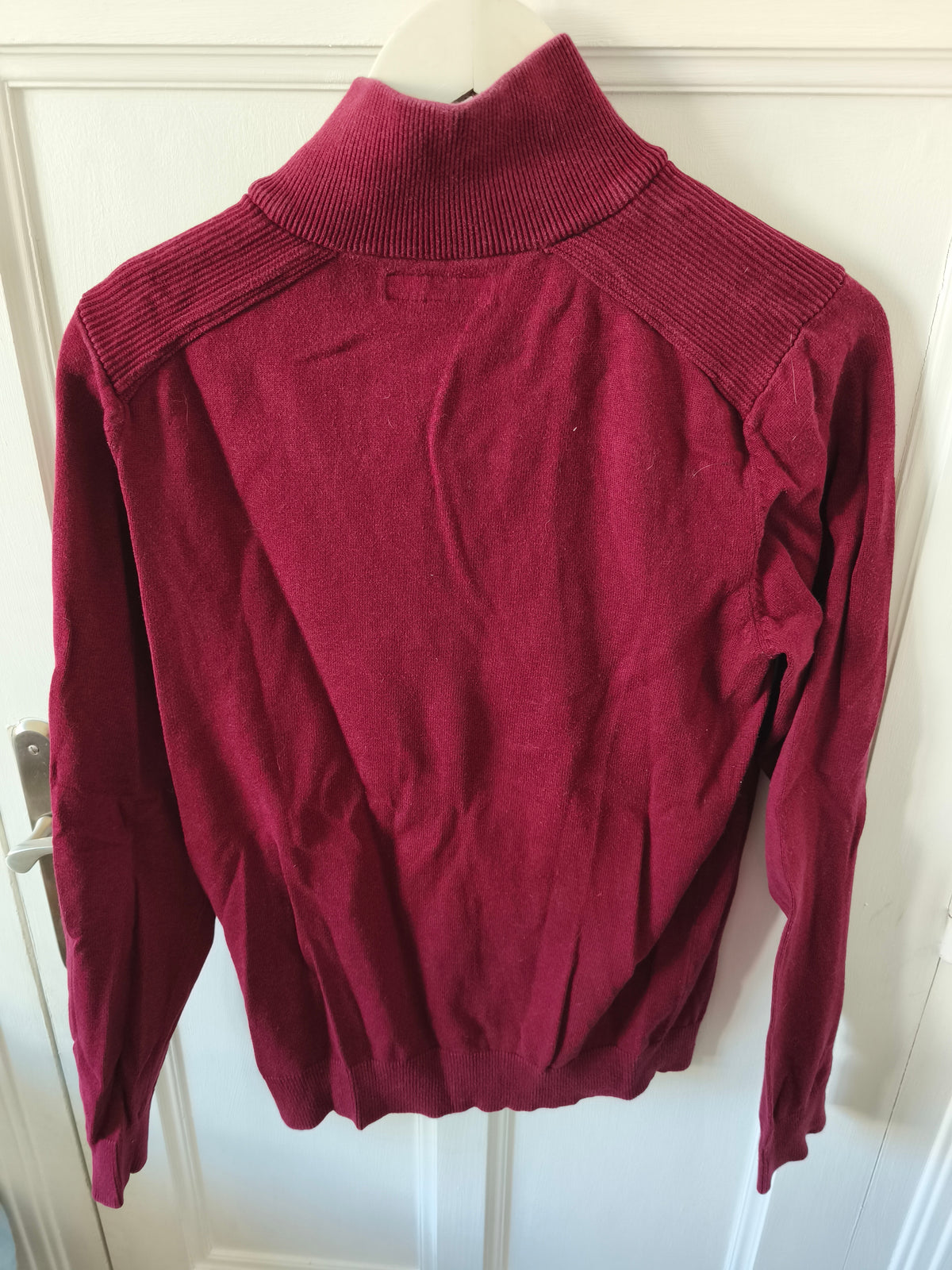Pull zippe couleur lie de vin