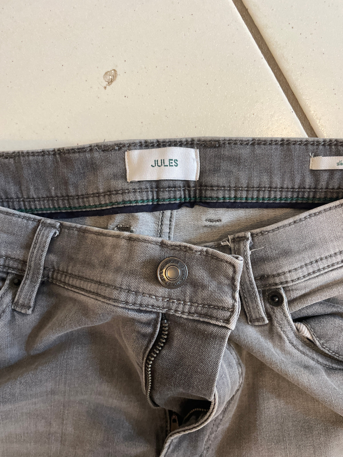 Jean gris