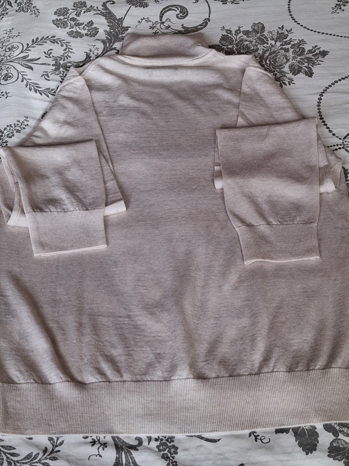 PULL taille S en laine RWS merinos article tout neuf avec l étiquette de jules