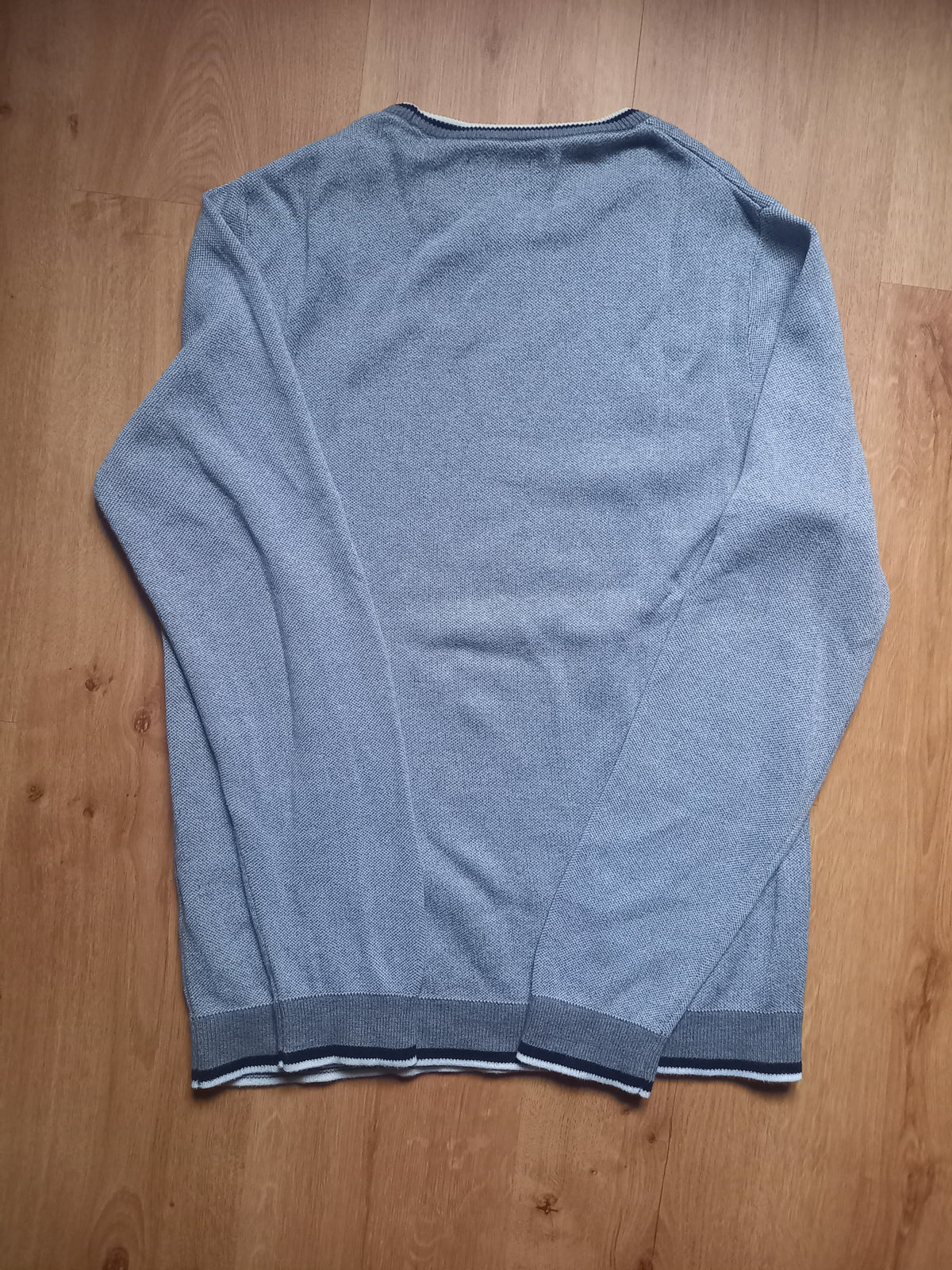 Pull gris