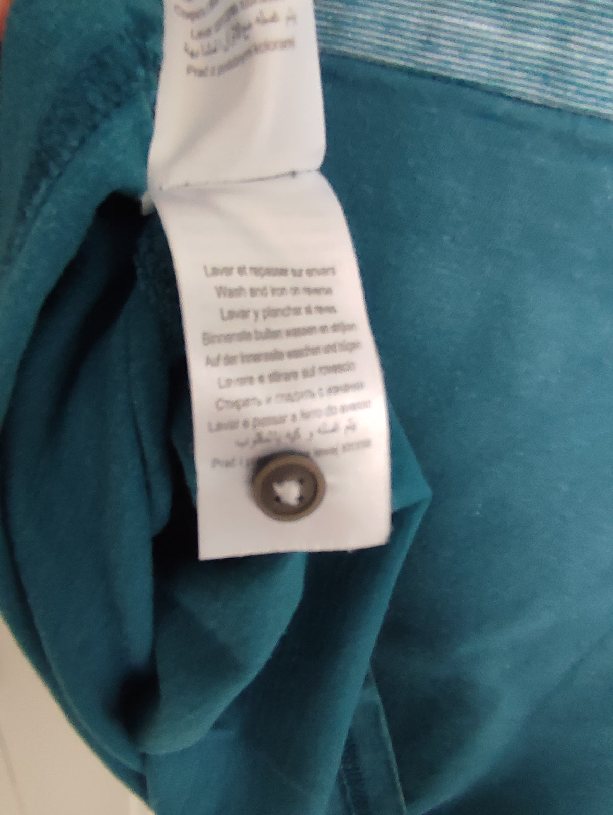 T-shirt coloré avec poche