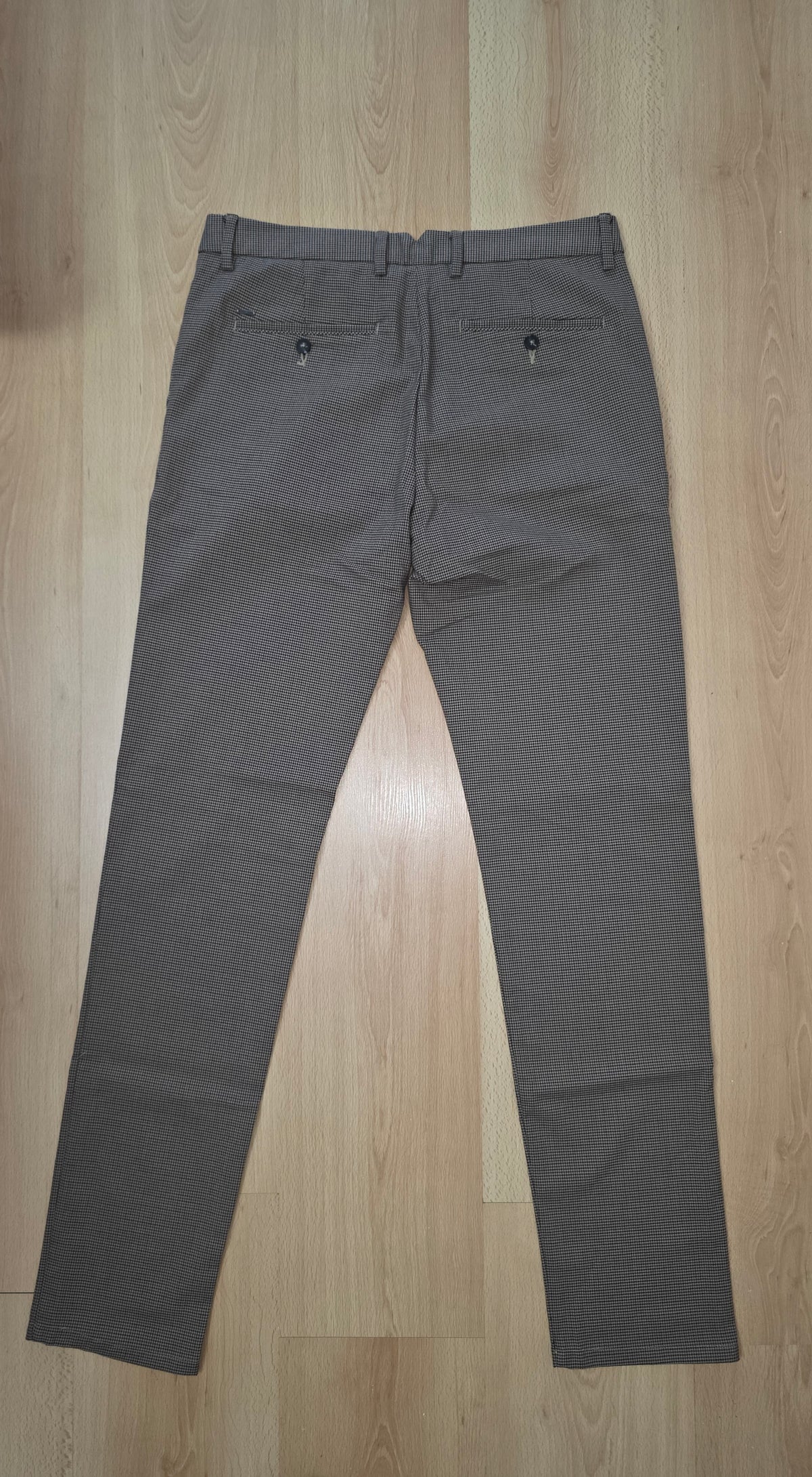 Chino Slim à carreaux