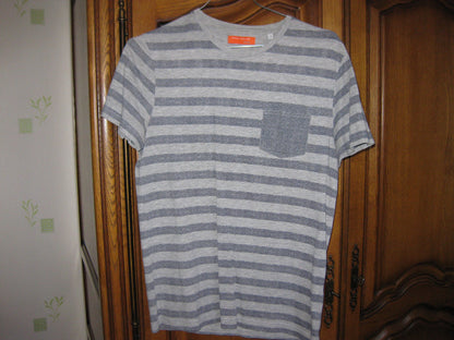 TEE SHIRT TAILLE S