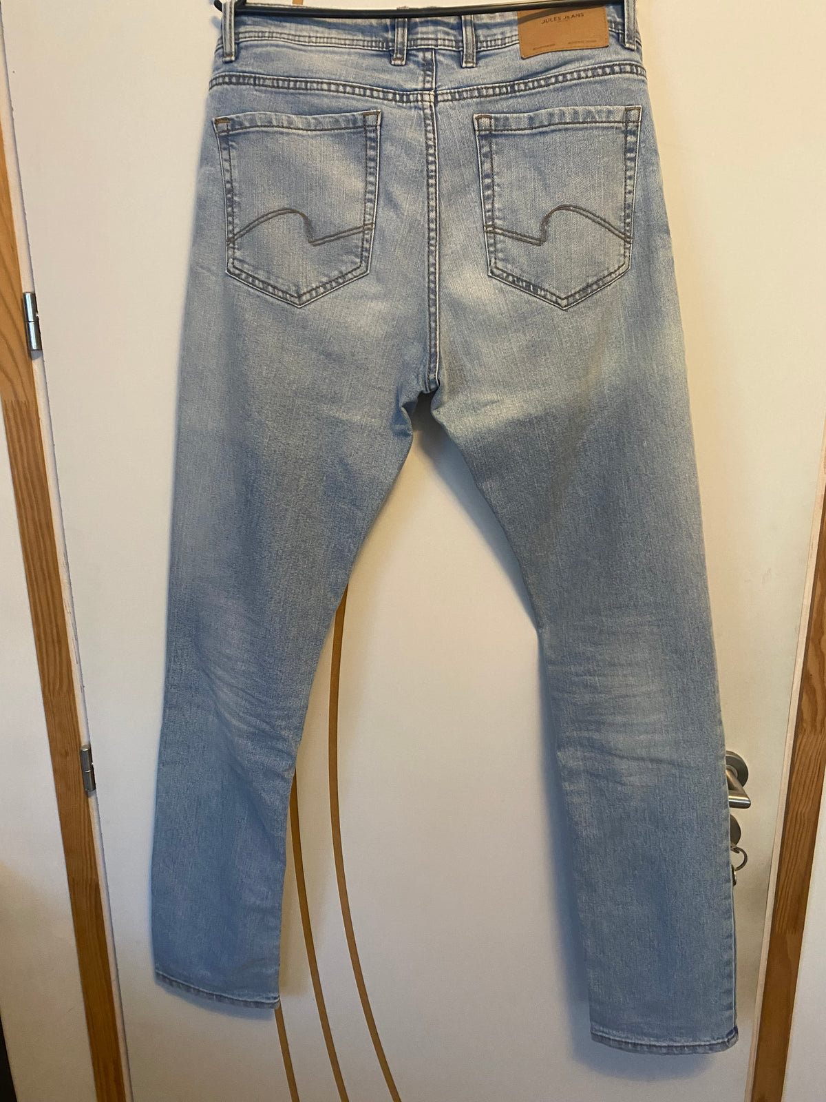 Jean straight en coton et polyester recyclés