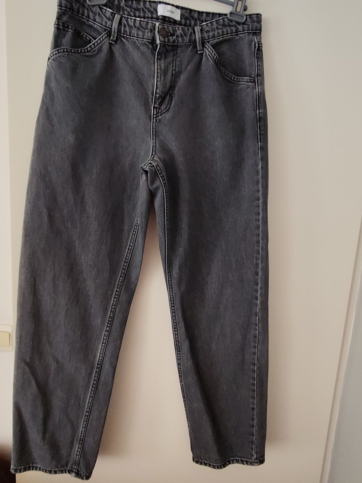 Jean loose noir/gris foncé taille 40