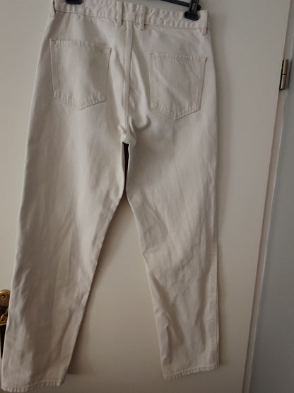 Jean loose blanc cassé taille 40 (W30 L34)