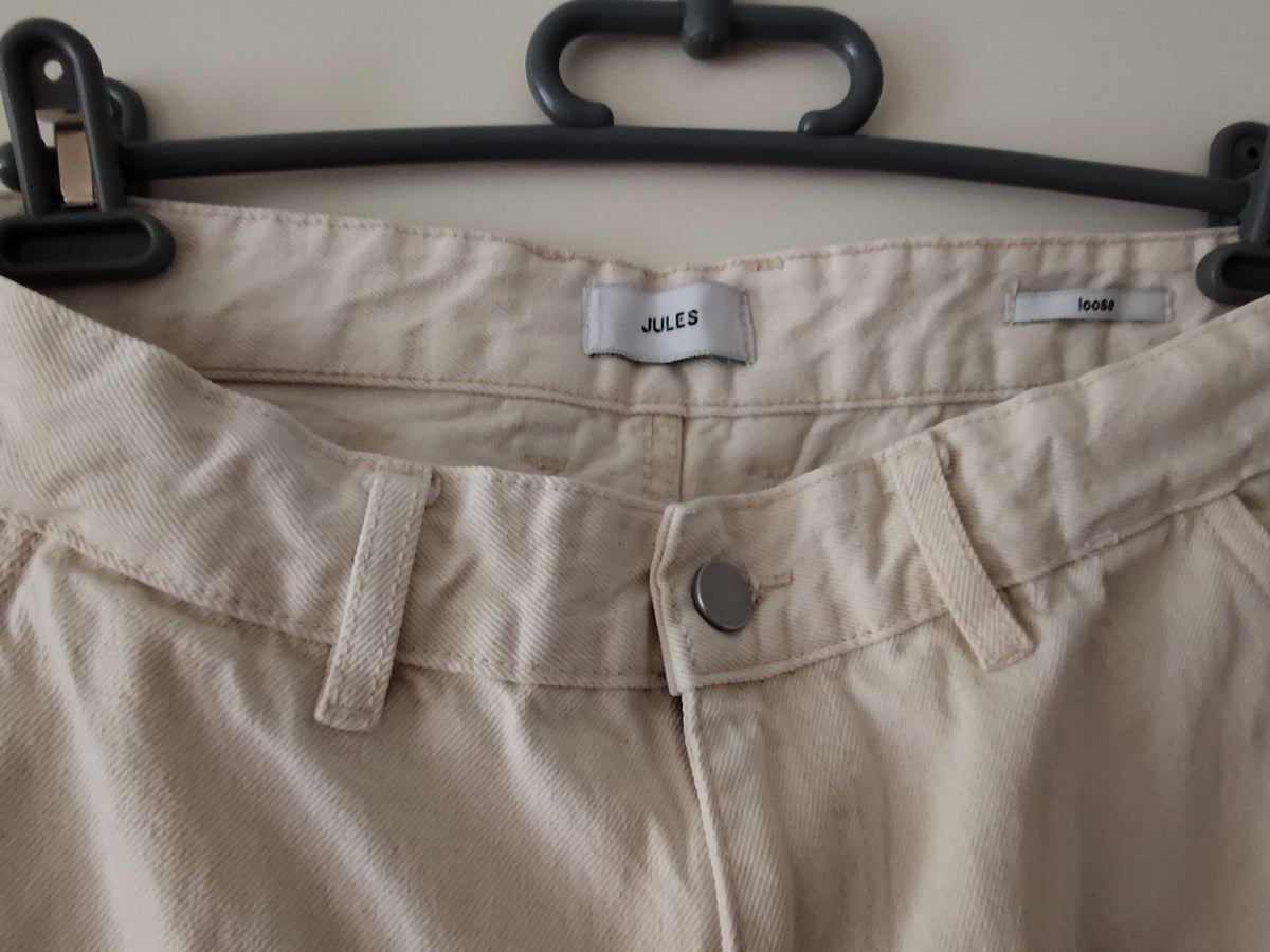 Jean loose blanc cassé taille 40 (W30 L34)