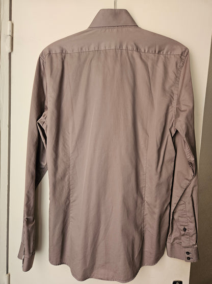 Chemise boutons carrés