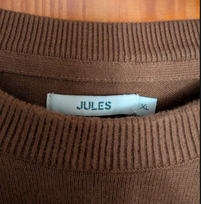 Pull rayé à poche contrastée