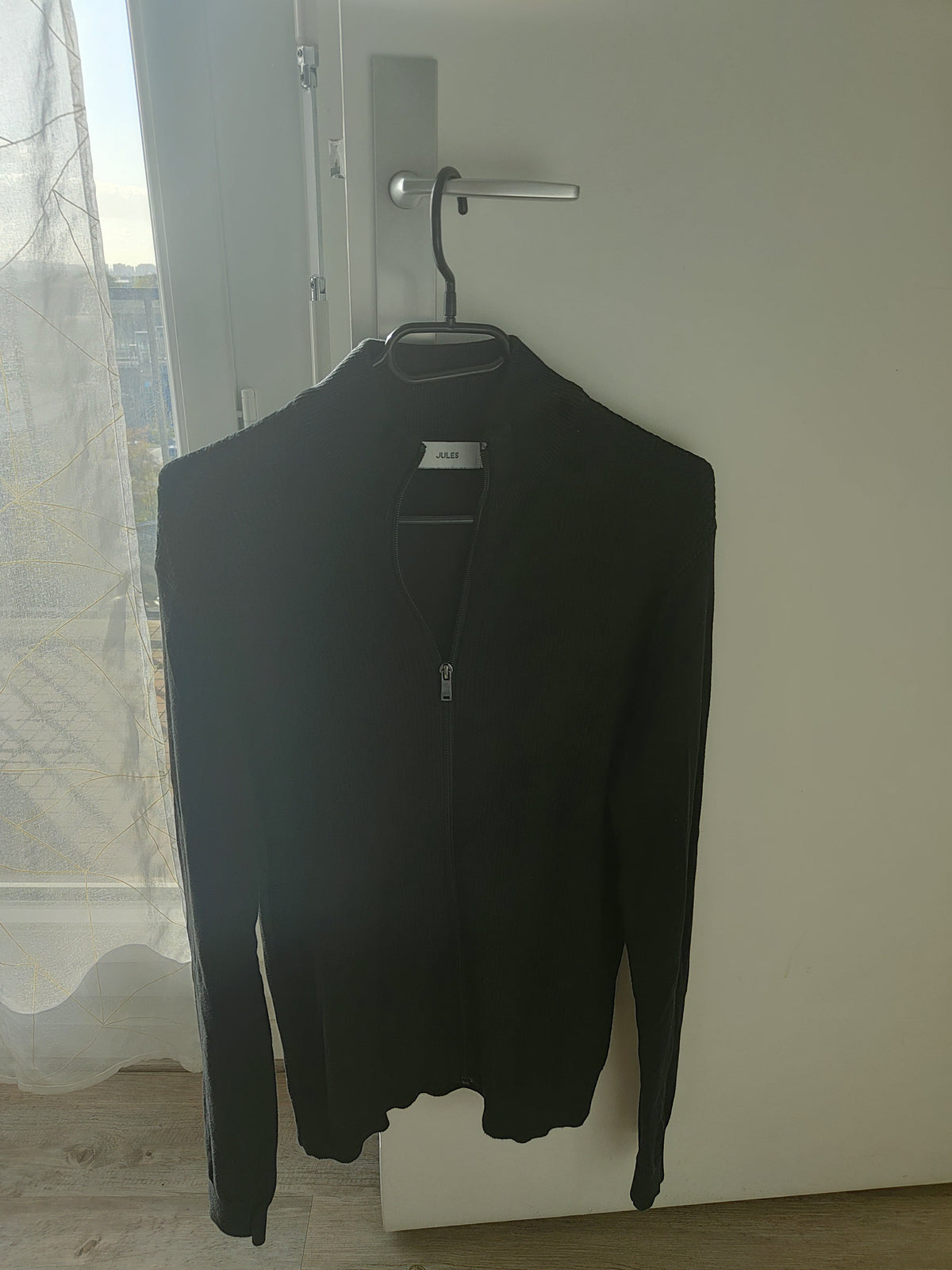 Gilet col montant jeu de point