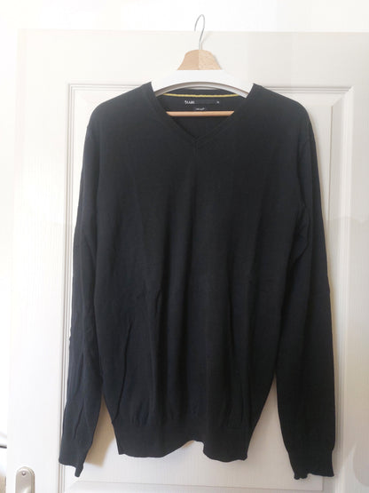 Pull noir