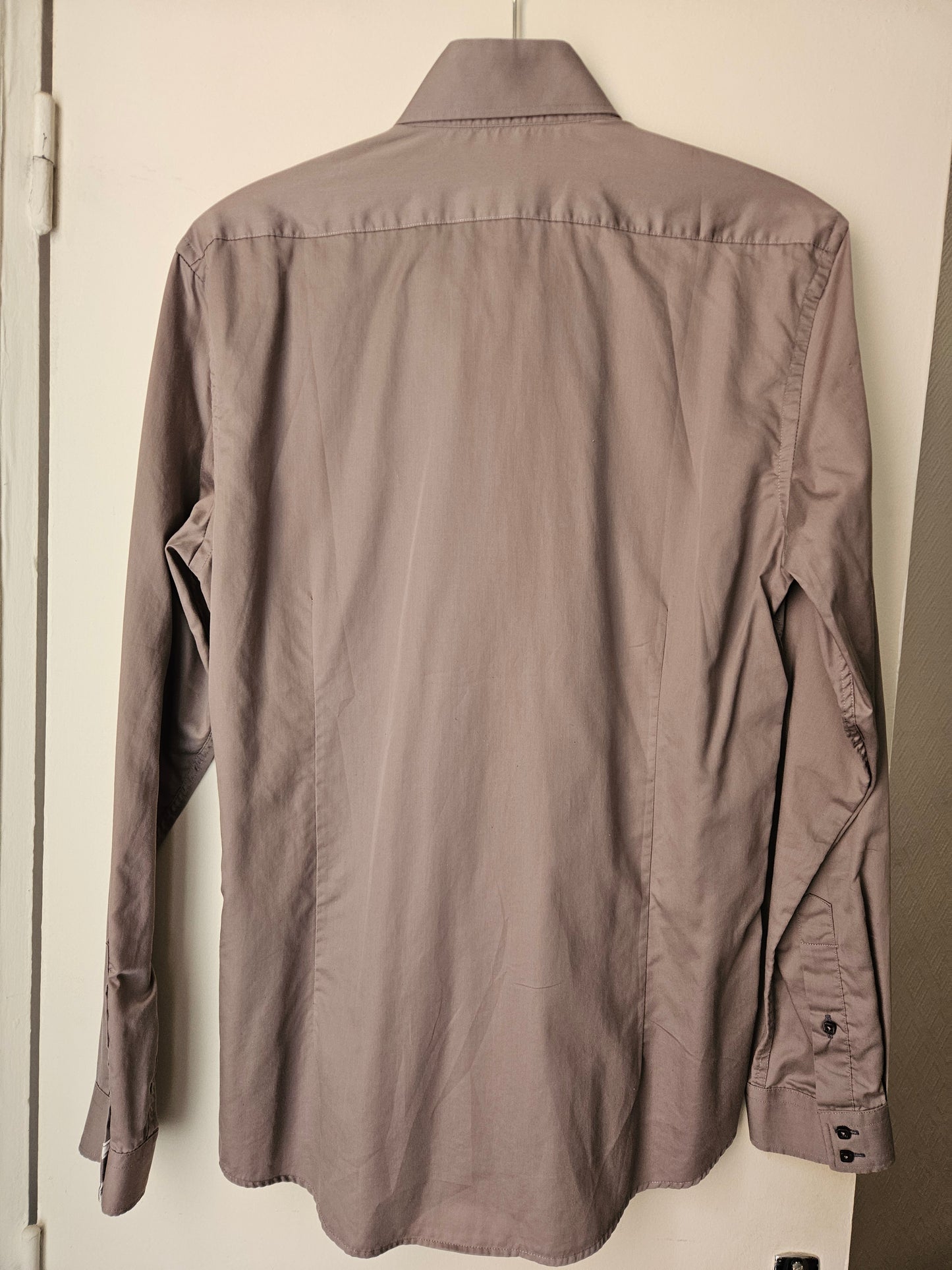 Chemise boutons carrés