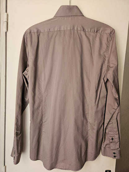 Chemise boutons carrés