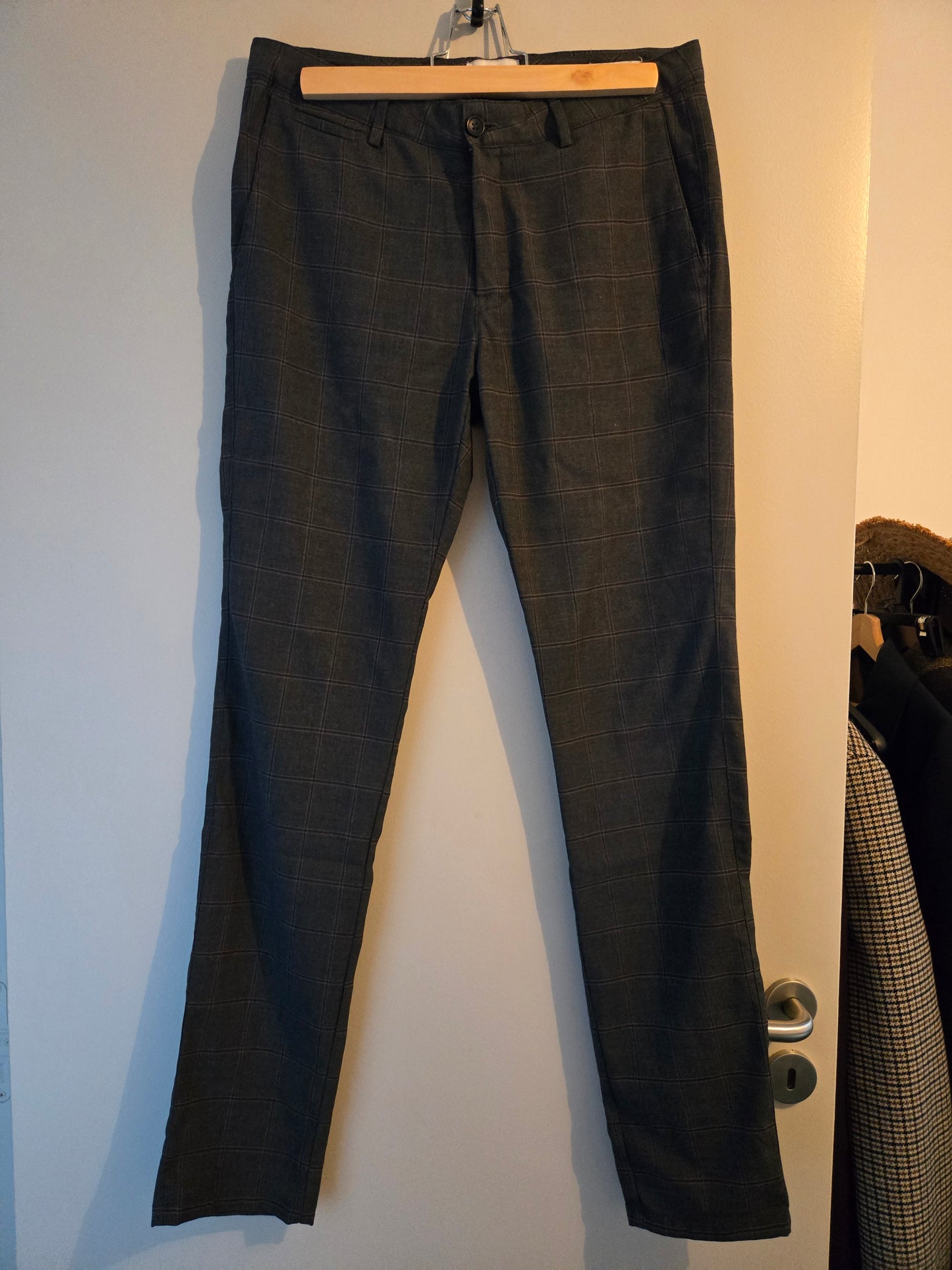 Pantalon chino à carreaux