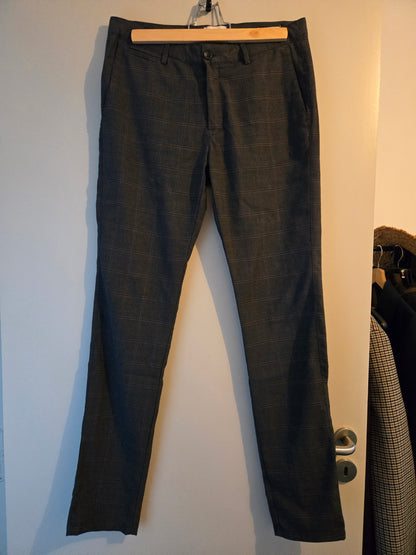 Pantalon chino à carreaux