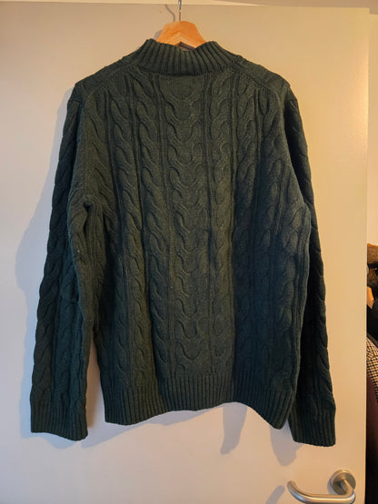 Pull col montant laineux à torsades