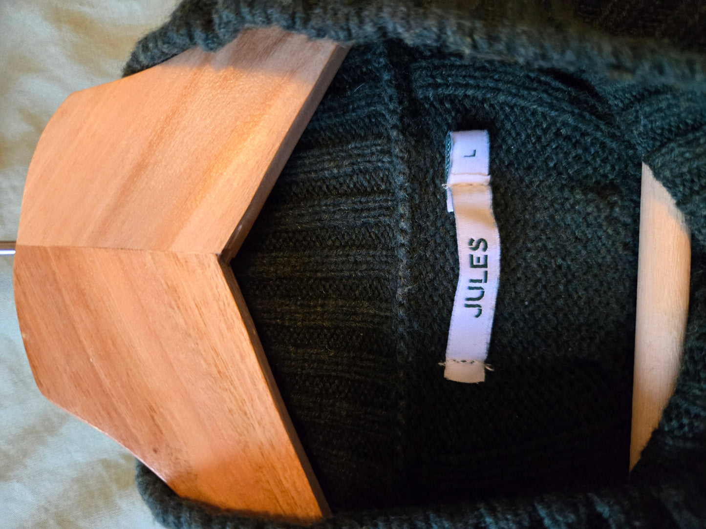 Pull col montant laineux à torsades