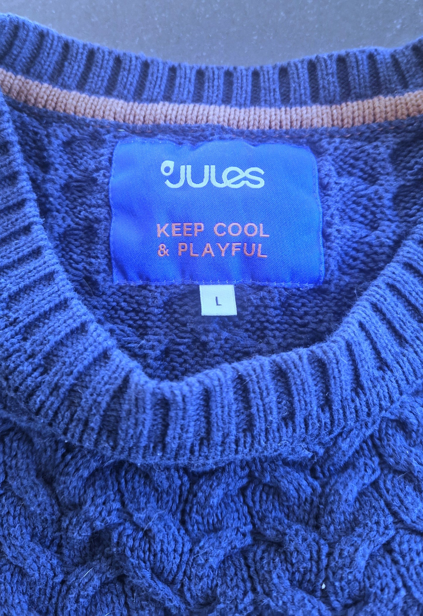 Pull Torsadé bleu foncé