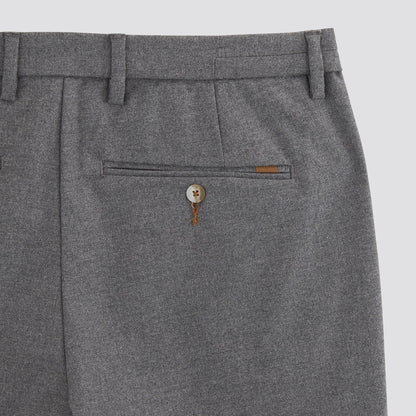 Pantalon chino slim reliefé
