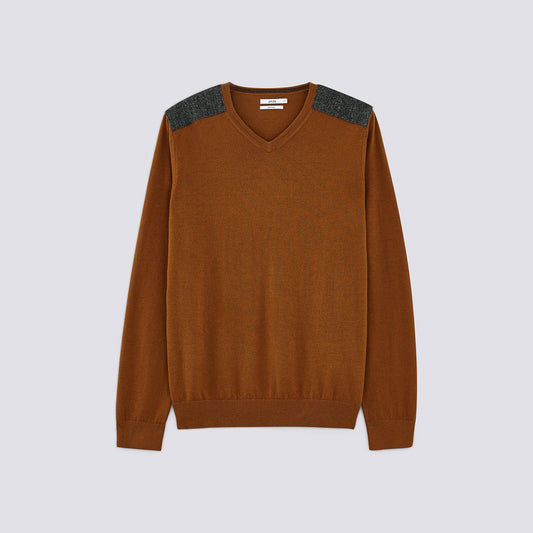 Pull col V mérinos patch épaule