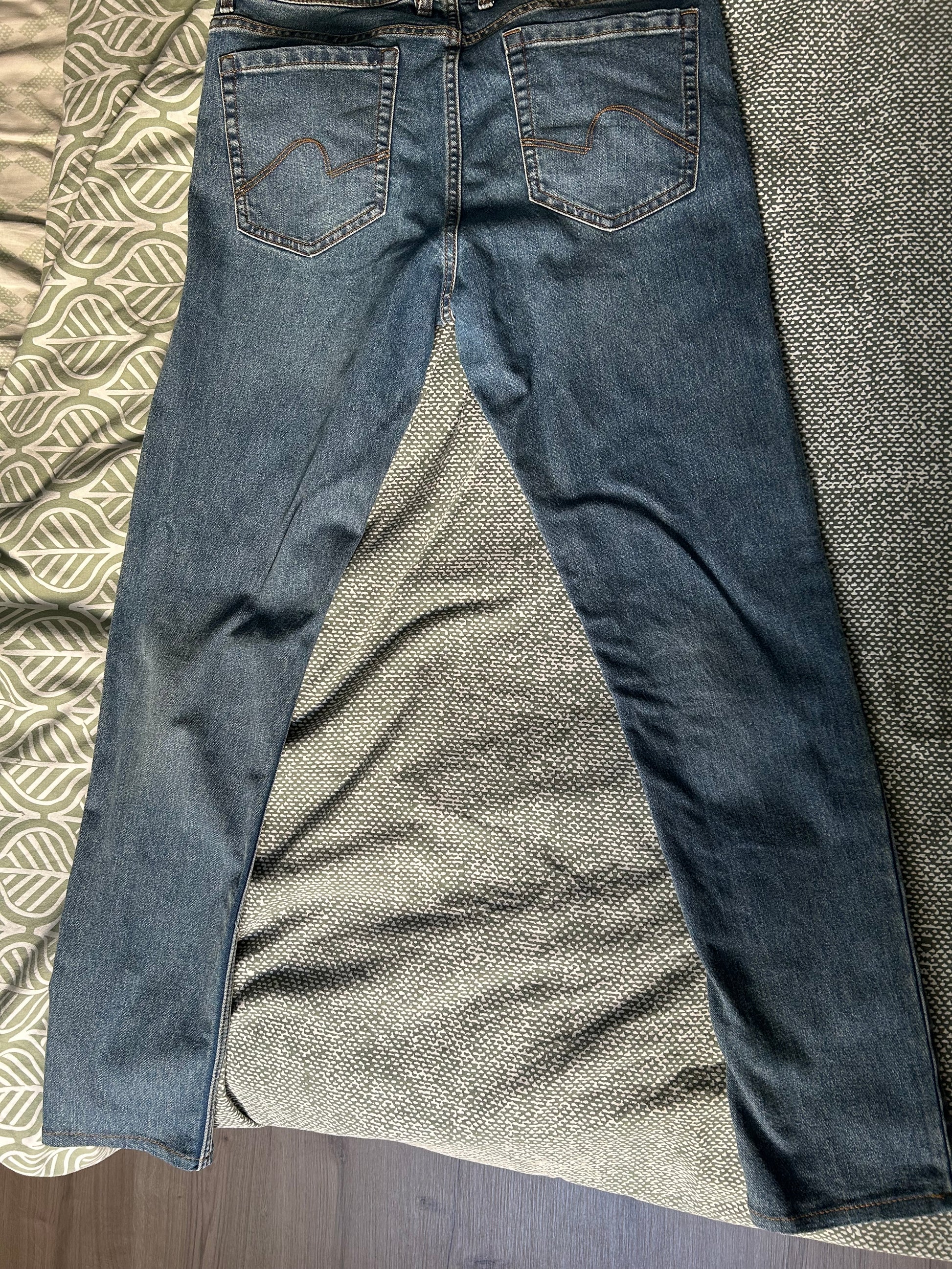 second_hand