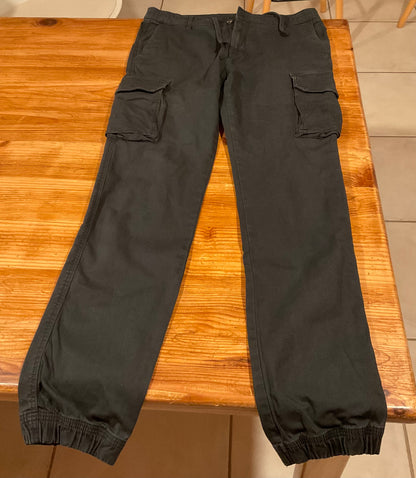Chino forme cargo bas et taille elastiqué