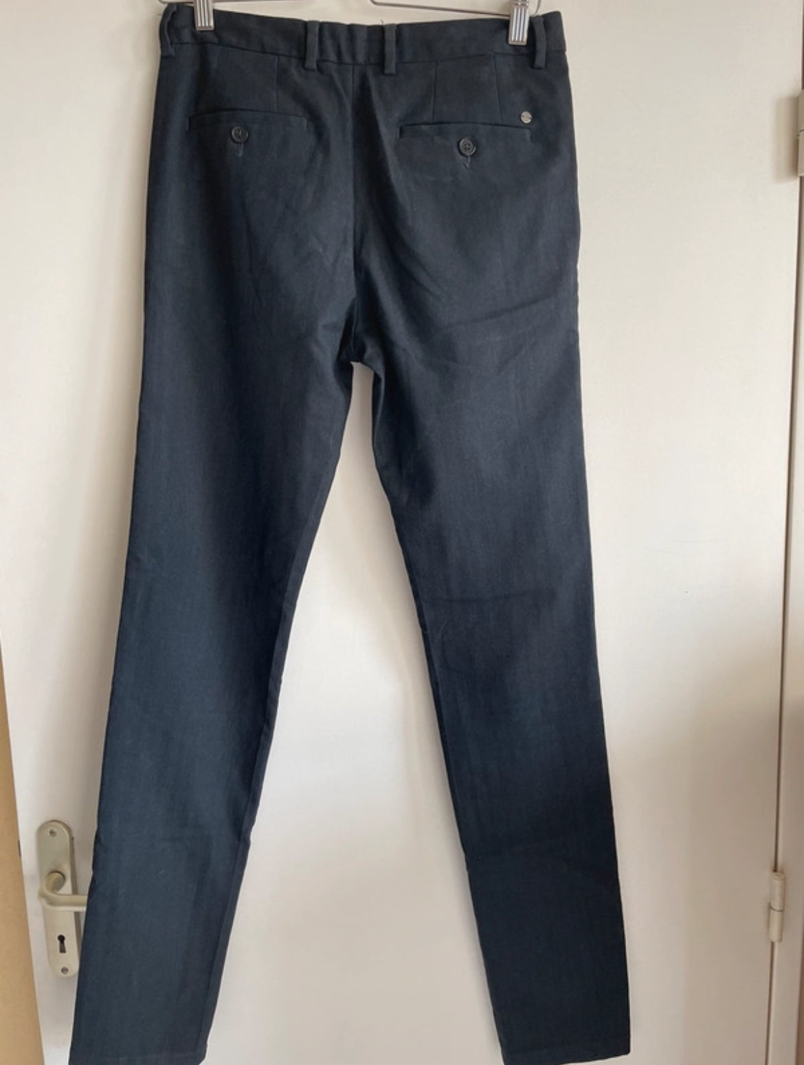 Pantalon chino slim chevron