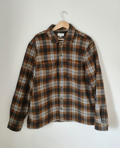 Sur chemise épaisse