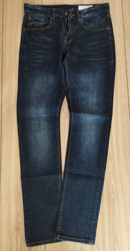 Jean effet légèrement délavé